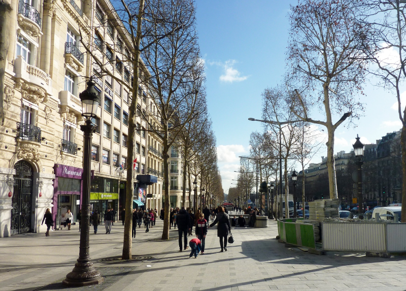 ถนนช็องเซลีเซ (Champs-Élysées)
